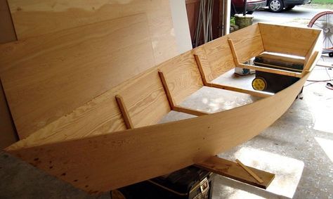 How to Build a Plywood Boat in Easy and Simple Steps Model Boat Plans Free, Wooden Boat Kits, Free Boat Plans, Plywood Boat Plans, Plywood Boat, Boat Propellers, Boat Paint, Marine Plywood, Boat Lights