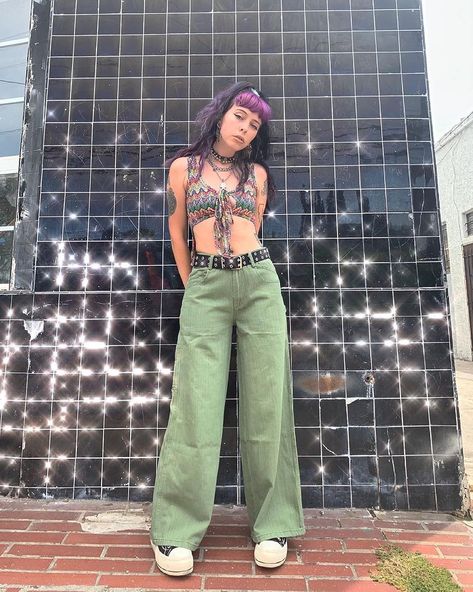 Madeline Pendleton, New Pant, Vacation Outfits, Pants Color, Parachute Pants, Around The World, Fashion Inspo, I Love, My Style