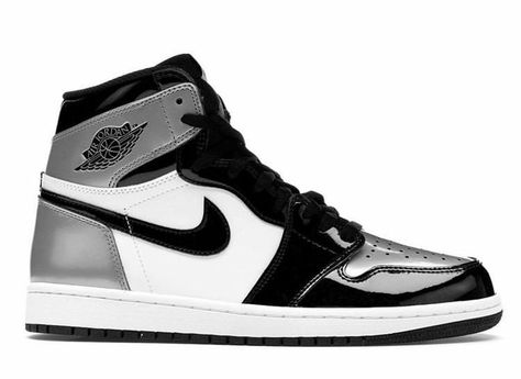 Air Jordan 1 “Silver Toe” Coming In 2020 🔥🔥🔥 https://t.co/OYvkDEE21l Jordan 1 Gold, Black Tongue, Authentic Jordans, Shoe Gallery, Air Jordan 1 Retro High, Air Jordan 1 High, Jordan 1 High, Puma Fierce Sneaker, Air Jordan 1 Retro