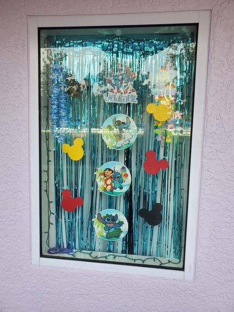 Disney Resort Window Decorations, Disney Window Decoration Ideas, Disney Window Decoration, Window Decoration Ideas, Window Decorations, Window Decoration, Disney Resort, Disney World Resorts, Disney Vacations