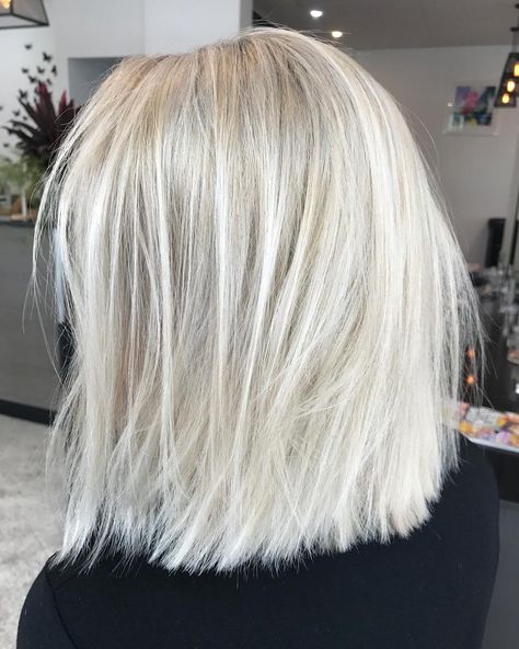 Blond Lob, Short Balayage, Cool Ash Blonde, Short Textured Hair, Blonde Lob, Blonde Wavy Hair, Blond Balayage, Blonde Haircuts, Bright Blonde