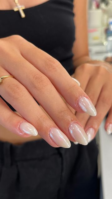 Pear Nails, Pearly Nails, Nails Trending, Pearl Nails, Hailey Bieber, Nails Nails, Beauty Salon, Nail Inspo, Pear