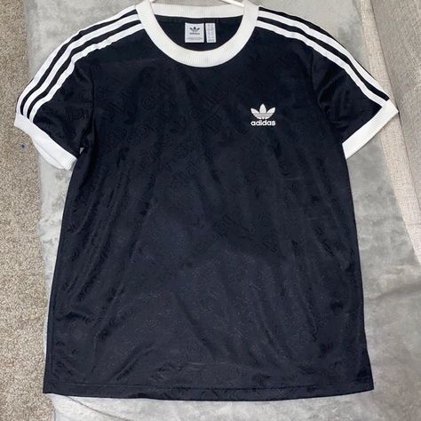 Adidas T-Shirt New Without Tags I’ve Never Worn This Size Medium Perfect Condition Super Cute Addidas Shirts, Adidas Clothes, Adidas Tshirt, Christmas Clothes, Adidas T Shirt, Christmas Things, Adidas Shirt, Birthday Wishlist, Adidas Tops