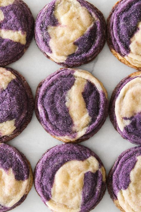 Ube Recipe, Ube Cookies, Purple Cookies, Lila Party, Ube Recipes, Filipino Food Dessert, Purple Food, Purple Yam, Chewy Sugar Cookies