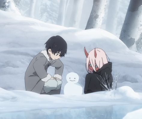 Darling In The Franxx Matching Icons, Darling In The Franxx Zero Two And Hiro, Darling In The Franxx Pfp, Darling In The Franxx Hiro, Hiro And Zero Two, Zero Two And Hiro, Snow Gif, Anime People, Zero Two