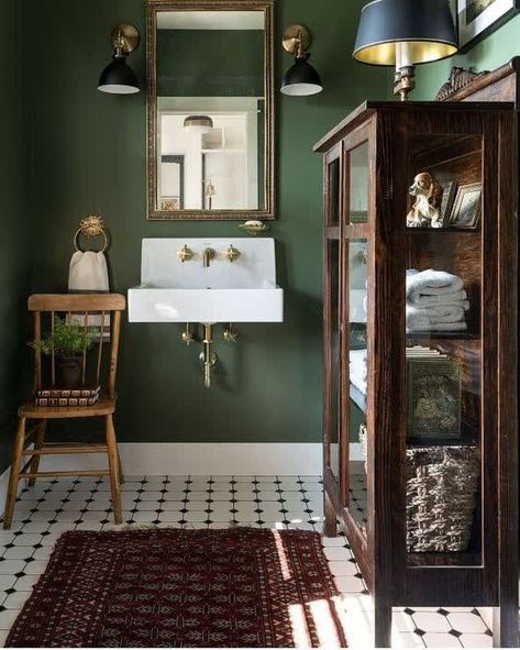 Maroon Bathroom, Luxury Bathroom Master, Dark Green Bathrooms, Transitional Decor Bathroom, Powder Room Makeover, Bathroom Decor Apartment, Green Furniture, Bathroom Decor Ideas Colors, Wood Bathroom