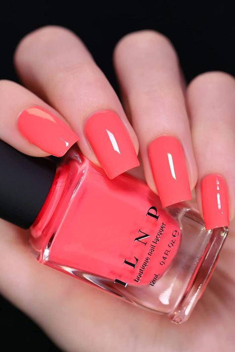 CHIP RESISTANT, EASY TO REMOVE - Our nail polishes wear like iron! Enjoy long-lasting coverage with chip-resistant durability. Removal is a breeze Coral Color Nails, Summer Nail Polish Colors, Coral Pink Nails, Peach Nail Polish, Ilnp Nail Polish, Coral Nail Polish, Best Summer Nail Color, Color Durazno, Cream Nail