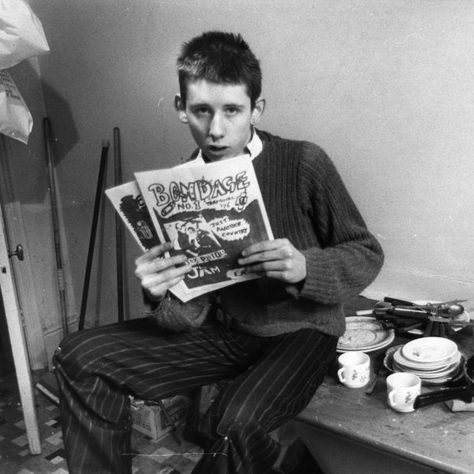 Fairytale of New York: The surprising story behind The Pogues’ Christmas anthem Shane Macgowan, Punk Zine, Kirsty Maccoll, Glen Hansard, Joe Strummer, Paul Weller, Elvis Costello, Irish Music, The Pogues