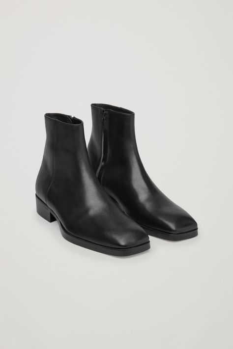 Front image of Cos square-toe leather boots in black Square Toe Leather Boots, Chelsea Boots Men Outfit, Boots Men Outfit, Shoes And Sneakers, Men Stylish Dress, New Accessories, Chelsea Boots Men, Ballerina Shoes, Derby Shoes