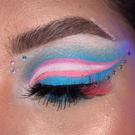 Pride Month Eye Makeup, Trans Flag Makeup Looks, Pride Ally Makeup, Trans Pride Makeup Ideas, Trans Flag Eye Makeup, Makeup Ideas Pride, Trans Makeup Looks, Pride Makeup Nonbinary, Pride Makeup Trans