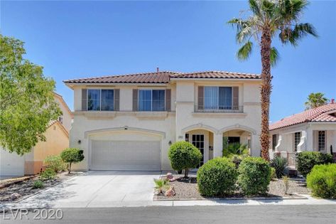 🏡 2945 Sapphire Shores St | Just Listed in The Lakes, Las Vegas [2020] Las Vegas House Exterior, Las Vegas Houses, Vegas House, Vegas Homes, Vision Board Pics, Fantasy Dream, Lake Las Vegas, Tandem Garage, Las Vegas Homes