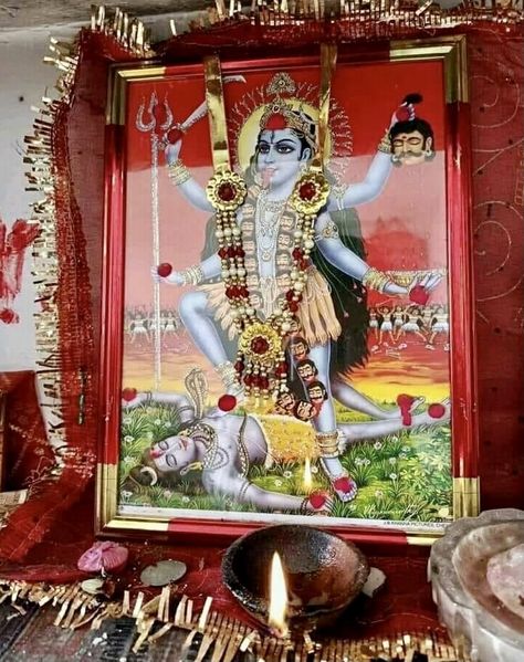 Jay mahakali maa Jay Mahakali Maa, Hinduism Facts, D Wallpaper Letter Cute, Mahakali Maa, Kali Hindu, Wallpaper Letter, Friendship Images, Bal Gopal, Goddess Kali