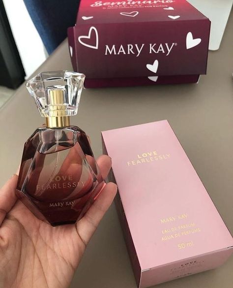 Kay Perfume, Mary Kay Perfume, Kosmetyki Mary Kay, Mary Kay Marketing, Imagenes Mary Kay, Mary K, Mary Kay Business, Mary Kay Makeup, Mary Kate