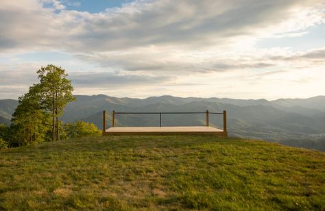 North Carolina Elopement Locations, Mountain Wedding Venues North Carolina, Cheap Mountain Wedding, Mountain Airbnb Wedding, Mountain Wedding North Carolina, Asheville Wedding Venues, North Carolina Wedding Venues, Mountain House Wedding, Free Wedding Venues