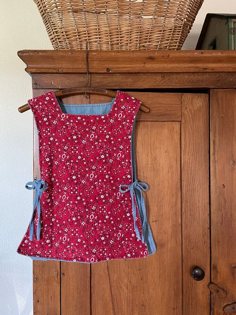 Diy Smock Apron, Aprons Diy, Easy Apron, Apron Top, Handmade Apron, Smock Apron, Diy Apron, Period Pieces, Handmade Aprons