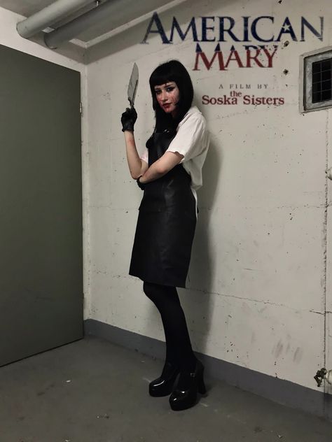 American Mary Halloween Costume, American Mary Costume, Horror Movie Characters Female, Female Horror Costumes, Butcher Halloween Costume, American Mary Movie, Horror Movie Halloween Costumes, A24 Costumes, Horror Movie Cosplay