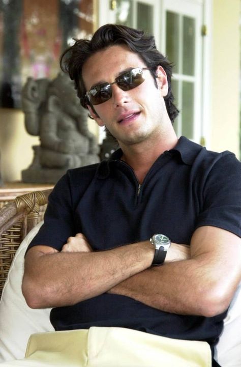 Rodrigo Santoro ❤❤ Rodrigo Santoro, Spanish Men, Movie Directors, Hey Handsome, Mans World, Ready To Play, Handsome Actors, Play Golf