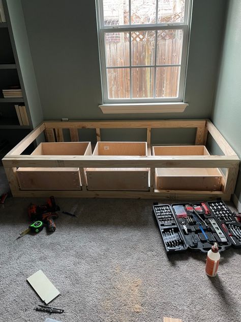 DIY Extendable Daybed, Twin to King – Rach Creates A Home Expandable Twin To King Daybed, Twin Bed Daybed Couch Diy Sofa, Diy Pull Out Daybed, Day Bed Twin To King, Turn Twin Bed Into Day Bed, Day Bed To Queen, Diy Daybed With Storage, Twin Bed Couch Diy, Diy Twin Bed Frame With Storage