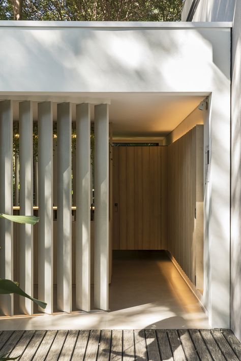 Barn Bathroom, Modern Tropical House, David Chipperfield Architects, Garden Fence Panels, Neoclassical Interior, Carport Designs, Greece Hotels, Front Patio, Room Partition Designs