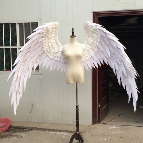 wedding shooting props Cosplay photography game costume Angel demon wing cartoon feather angel wings for Fashion show Displays Diy Angel Wings, Angel Wings Costume, Cosplay Wings, Demon Wings, Diy Angels, Diy Wings, Wedding Shooting, Feather Angel Wings, Angel Feathers