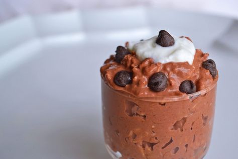 overnight oats Whole Breakfast, Sarah Grace, Protein Overnight Oats, Make Breakfast, Vegan Milk, Protein Powders, How To Make Breakfast, Too Busy, Red Velvet Cake