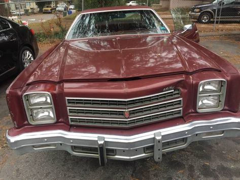 Only 29K Miles: 1976 Chevrolet Monte Carlo #ForSale #Chevrolet, #MonteCarlo - https://barnfinds.com/only-29k-miles-1976-chevrolet-monte-carlo/ 2010 Corvette, Craigslist Cars, Monte Carlo For Sale, Car Hauler Trailer, Used Trucks For Sale, Mobile Mechanic, Rv Repair, Corvette Zr1, Auto Body Repair