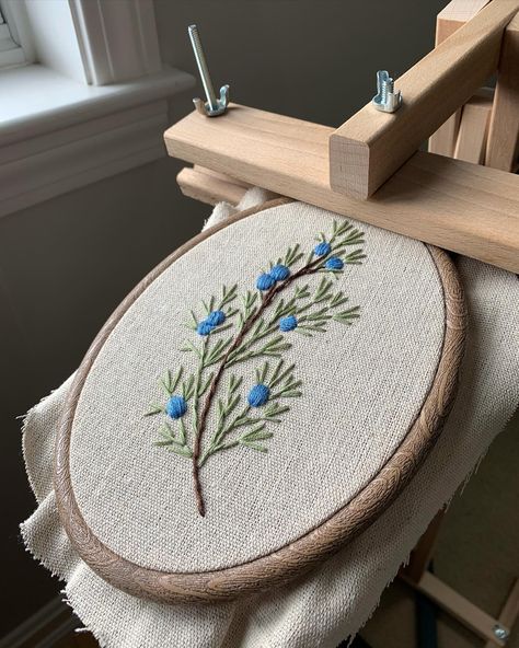 Looking for a simple design to start your embroidery journey? 🧵 Try my juniper branch pattern to learn some basic stitches and get a feel for this relaxing hobby! 💚 Available in my Etsy shop (link in bio) ⬆️ Juniper Branch, Basic Stitches, Simple Design, Simple Designs, To Learn, Link In Bio, To Start, Etsy Shop, Embroidery