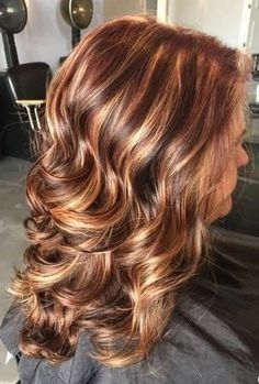 Hair Color Flamboyage, Honey Brown Hair Color, Brown Hair With Lowlights, Brown Hairstyles, Honey Hair Color, Red Blonde Hair, Hair Highlights And Lowlights, Honey Brown Hair, Red Brown Hair