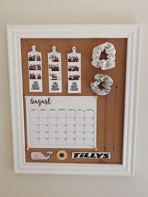 Dorm Sweet Dorm, College Room, Room Deco, Room Goals, Cute Room Ideas, Room Redo, Cute Room Decor, Teen Room, Cork Board