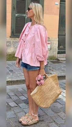 Summer Outfits 2024 Street Style, Linen Fashion, Summer Outfit Inspiration, Fashion Mistakes, Lovely Clothes, Pink Outfits, 10 Pounds, Casual Style Outfits, Spring Summer Outfits