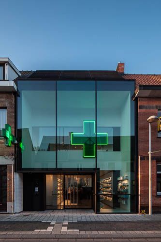 Pharmacy Facade, Modern Pharmacy, Pharmacy Decor, Retail Facade, Pharmacy Store, Commercial And Office Architecture, Neon Box, Storefront Design, Hospital Interior