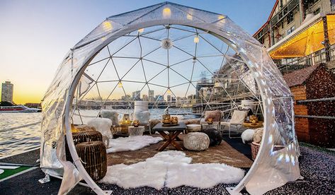 Garden Igloo, Rooftop Restaurant Design, Bubble Tent, Mountain Coffee, Public Seating, Dome Tent, Winter Ideas, Geodesic Dome, Outdoor Restaurant