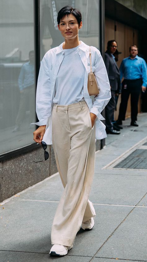 Summer capsule wardrobe 2023 Grace Elizabeth Street Style, Grace Elizabeth Style, Wardrobe Fails, 2023 Street Style, Ultimate Capsule Wardrobe, Street Style 2023, So Fresh So Clean, Reportage Photography, Grace Elizabeth