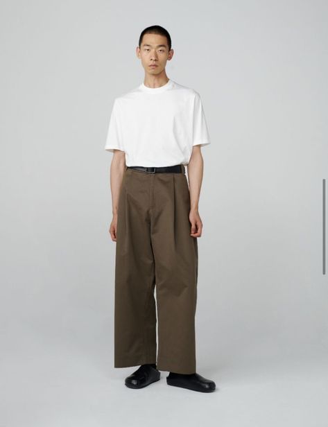 Minimal Japanese Fashion, Japanese Men Street Style, Muji Menswear, Mens Japanese Streetwear, Japanese Mens Fashion Street Styles, Japanese Outfits Men, Japanese Minimalist Fashion Men, Muji Outfit, Japanese Men Fashion