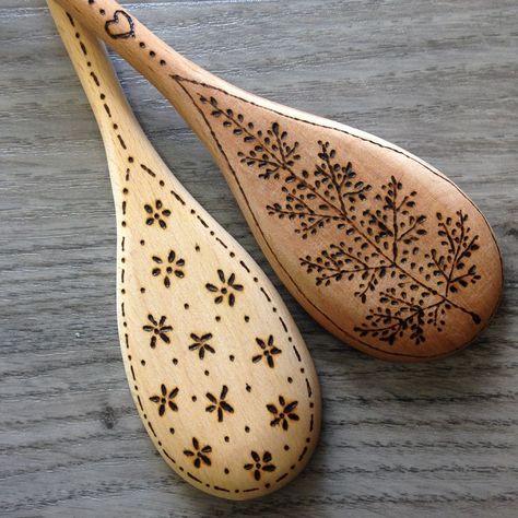 Image result for wood burning spoons Wooden Spoon Pyrography, Spoon Crafts Diy, Wood Burning Spoons, Wood Burned Gifts, Wooden Spoon Crafts, Wood Burn Spoons, Wood Burning Stencils, Wood Burn Designs, Spoon Crafts