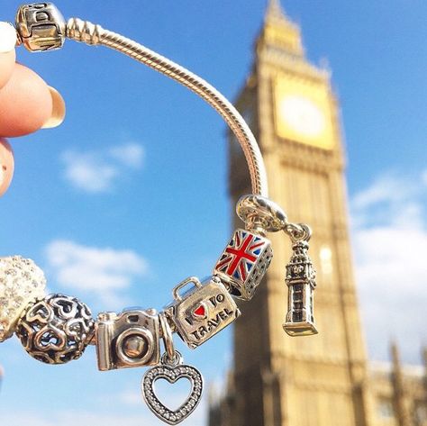 Personalized Photo Charms Compatible with Pandora Bracelets. Pandora Fashion Design Outfits, Pandora Travel, Outfits Street Styles, Pandora Jewelry Box, Pandora Bracelet Charms Ideas, Haute Couture Style, Bracelets Pandora, Pandora Bracelet Designs, Pandora Jewelry Charms