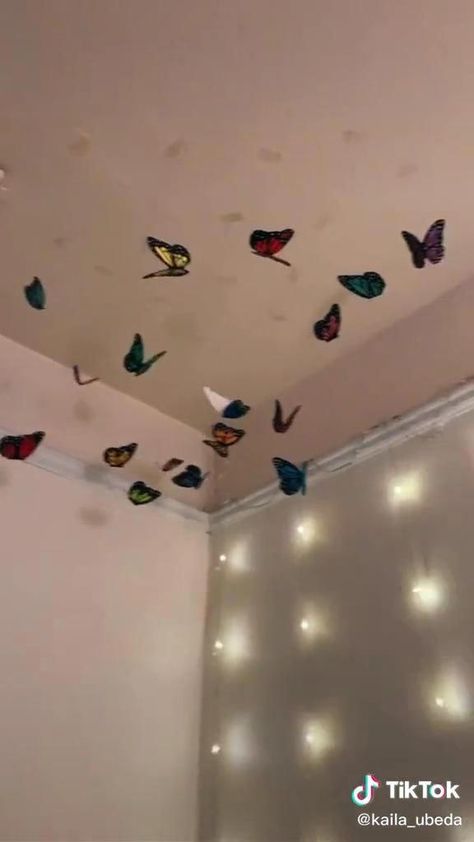 How To Make Floating Butterflies, How To Make Fake Leaves, Craft For Room Decorations, How To Make Hanging Butterflies, Aesthetic Diy Room Decor Ideas With Paper, Butterfly Hanging From Ceiling Diy, Cute Room Diy Decor, Simple Craft Ideas For Room Decor, Handmade Room Decor Ideas Wall Art