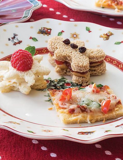 Winter Tea Sandwiches, Kids Christmas Tea Party, Christmas Afternoon Tea Ideas, Cream Cheese Tea Sandwiches, Cheese Tea Sandwiches, Christmas Sandwiches, Cheese Tea, Christmas Afternoon Tea, Raspberry Cream Cheese