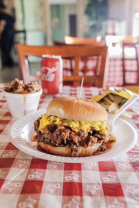 7 Must-Visit BBQ Joints in Memphis Soul Food Collard Greens, Bbq Sandwich Recipe, Memphis Bbq, Rib Sandwich, Barbecue Sandwiches, Barbecue Sides, Bbq Sandwich, Slow Cooked Pork, Brown Sauce