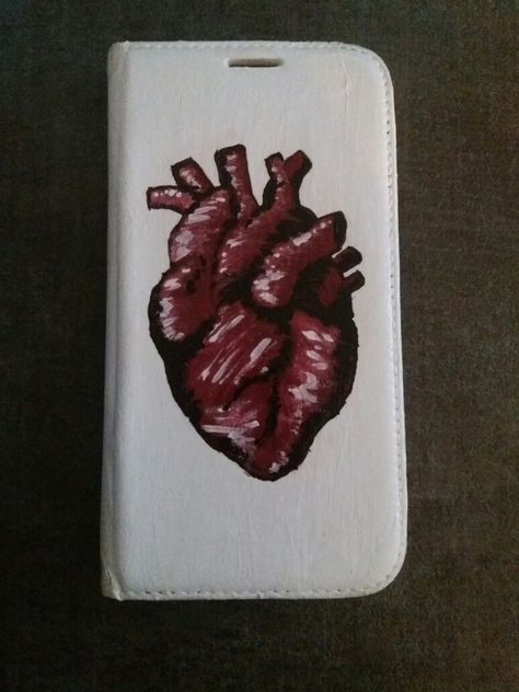 human heart drawn on an old phone case with acrylic paint + mod podge #recycling Phone Case Acrylic Paint, Phone Case Painting Ideas, Human Heart Drawing, Anatomical Heart Art, Rhinestone Makeup, Human Heart, Heart Drawing, Old Phone, Heart Painting