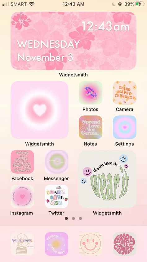 Aesthetic Homescreen, Desain Buklet, Retro Wallpaper Iphone, Phone Inspiration, Iphone App Layout, App Layout, Iphone Homescreen Wallpaper, Iphone Lockscreen, Iphone Photo App