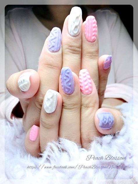 3D sweater nail art Knitted Nails, Knit Nails, Natural Nail Art, 3d Sweater, Magic Nails, You Perfect, Floral Nail Designs, Sweater Nails, Get Nails