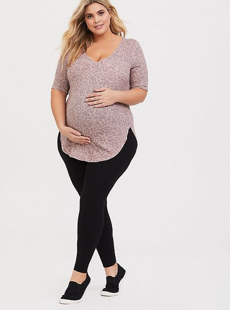 Maternity Clothes Leggings, Maternity Outfits Summer Plus Size, Plus Size Maternity Clothes Summer, Summer Pregnancy Outfits Plus Size, Plus Size Maternity, Mid Size Pregnancy Outfits, Plus Size Maternity Fashion, Plus Size Maternity Clothes, Plus Size Maternity Outfits