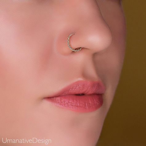 Wire Nose Ring, Cute Nose Rings, Nose Ring Designs, Nose Piercing Ring, Gold Cartilage Earrings, Cute Nose Piercings, Piercing Chart, Pierced Nose, Nose Ring Jewelry