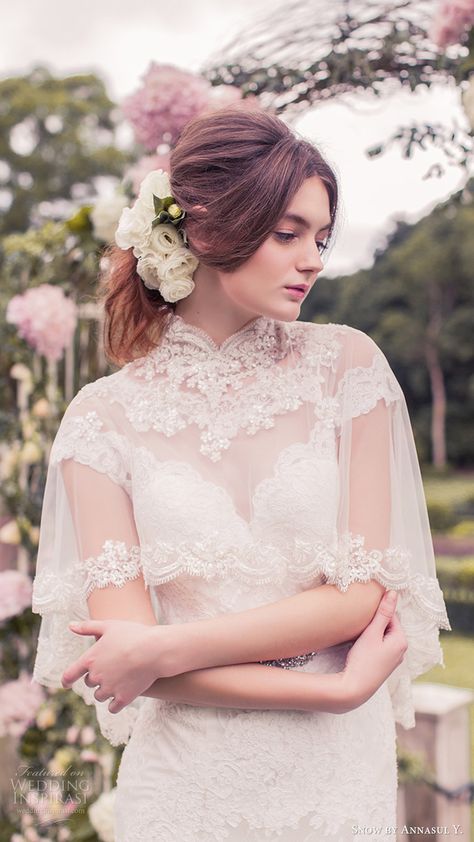 Wedding Dress With Capelet, Wedding Capes Winter, Wedding Dress Coverup Ideas, Wedding Dress With Capelet Vintage, Trumpet Lace Wedding Dress, Elegant Wedding Capelet Shawl, Luxury Wedding Capelet With Cape Sleeves, Sheer Capelet, Modest Wedding Dresses Vintage