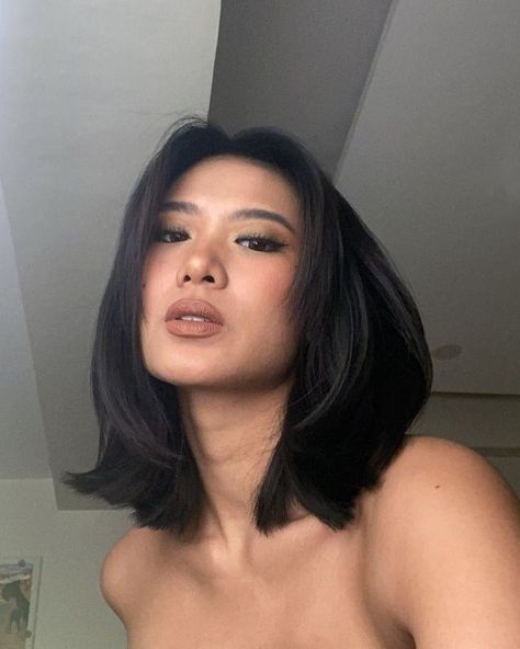 Short Haircuts With Curtain Bangs, Haircuts With Curtain Bangs, Shoulder Length Black Hair, Short Haircut Ideas, Straight Black Hair, Short Dark Hair, Jet Black Hair, Asian Short Hair, Front Hair Styles