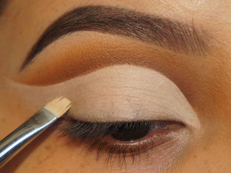 Eyeshadow Primer Alternatives | Makeup.com Eyeshadow Primer How To Apply, Best Eyeshadow Primer, Using Concealer, Best Eyeshadow, Eyeshadow Base, How To Apply Eyeshadow, Translucent Powder, Celebrity Makeup Artist, Skin Prep