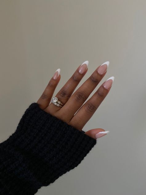 Aesthetic almond shaped white French nails Neutral Aesthetic Nails, Aesthetic French Nails, Nailart Aesthetic, Black Almond Nails, Almond Shaped Nails, Shaped Nails, Aesthetic Nails, Almond Shape Nails, Neutral Aesthetic