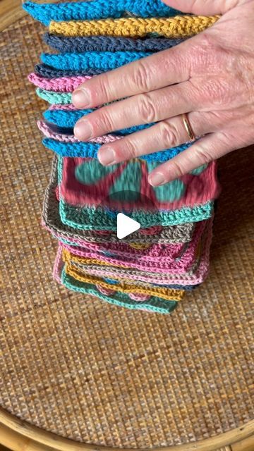 Claudia Ventura on Instagram: "Big bag 🌸

.
.
.
.
.
#crochet #uncinetto #crochetbaglove #crochetbaglove #borseuncinetto #crochettutorial #crochetmood #uncinettomoderno #crochetmoderno #ganchillo #bolsadecroche #croche #crochetgranny #grannybag #crochetbagshop #bigbag #borsefatteamano #handmadebag #handmade #handmadecrochetbag" Big Bag Crochet, Big Crochet Bag, Big Crochet, Bag Crochet, Crochet Bag Pattern, Big Bags, May 5, Bago, Bag Pattern