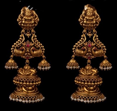 Heavy Gold Earrings, Antique Jhumkas, Gold Jumkas, Golden Jhumka, Necklace Set Indian Bridal Jewelry, High Jewelry Design, Latest Earrings Design, Gold Earrings Indian, Antique Gold Earrings